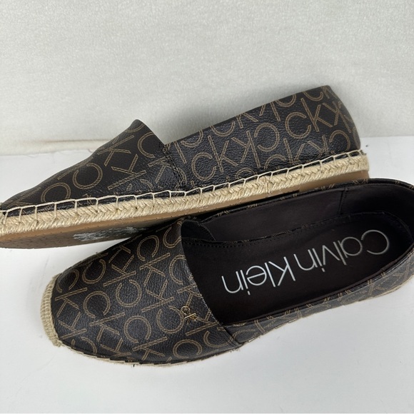CALVIN KLEIN Women's Vez CK Monogram Espadrilles Size 8.5 Espresso Rubber - Picture 2 of 10